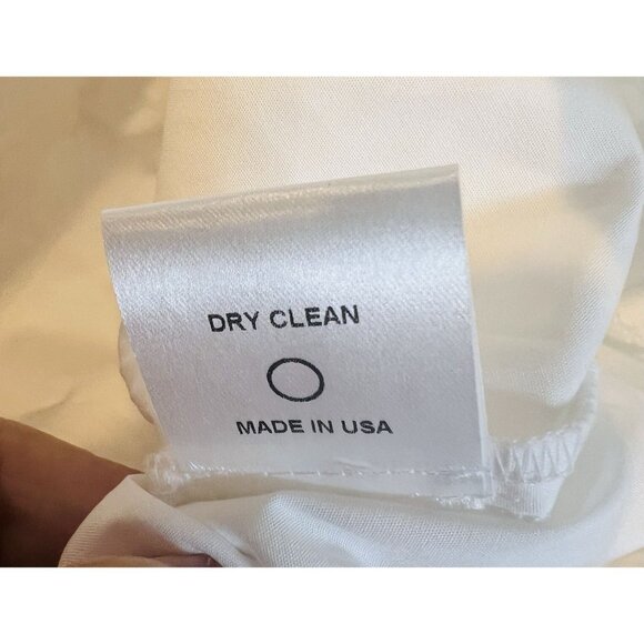 Inclan Studio White Eyelet Short Flutter Sleeve Top Large 100% Cotton Round Neck - Picture 7 of 7